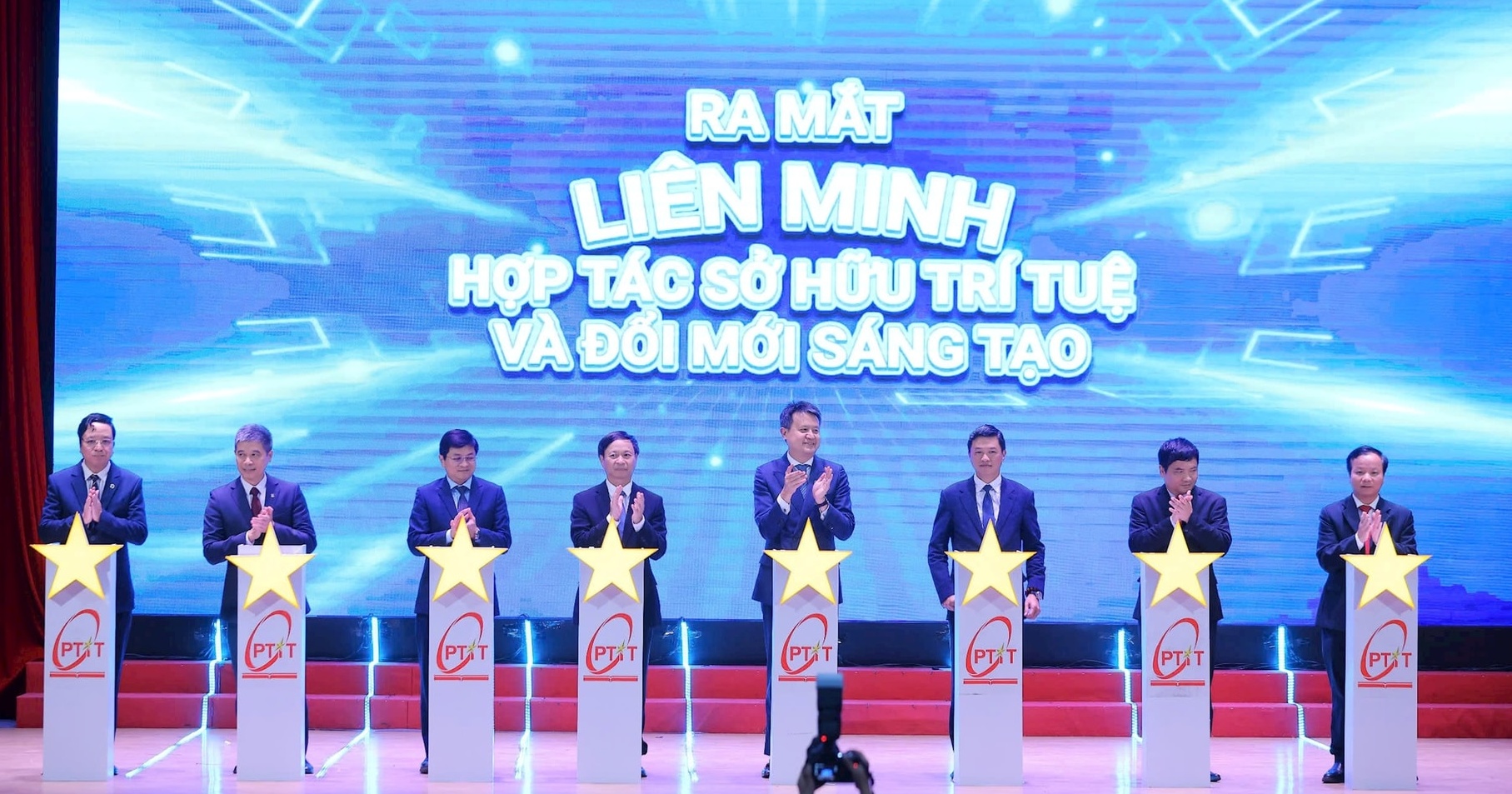 Báo Thanh niên - Trường đại học 'liên minh' giúp sinh viên nhận thức giá trị của sản phẩm trí tuệ
