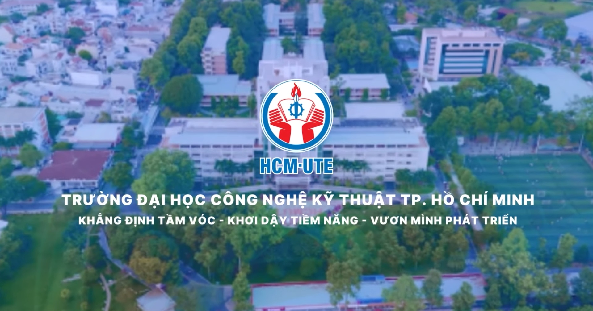 BÁO CÁO NĂM 2025